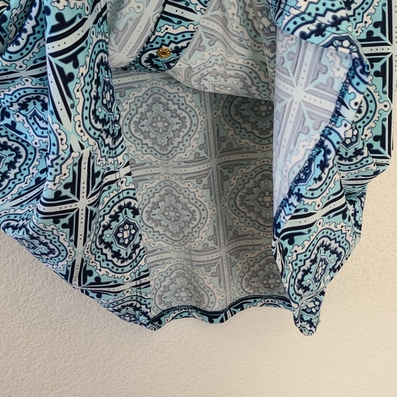 BCBGMaxAzria Top - Picture 12 of 14